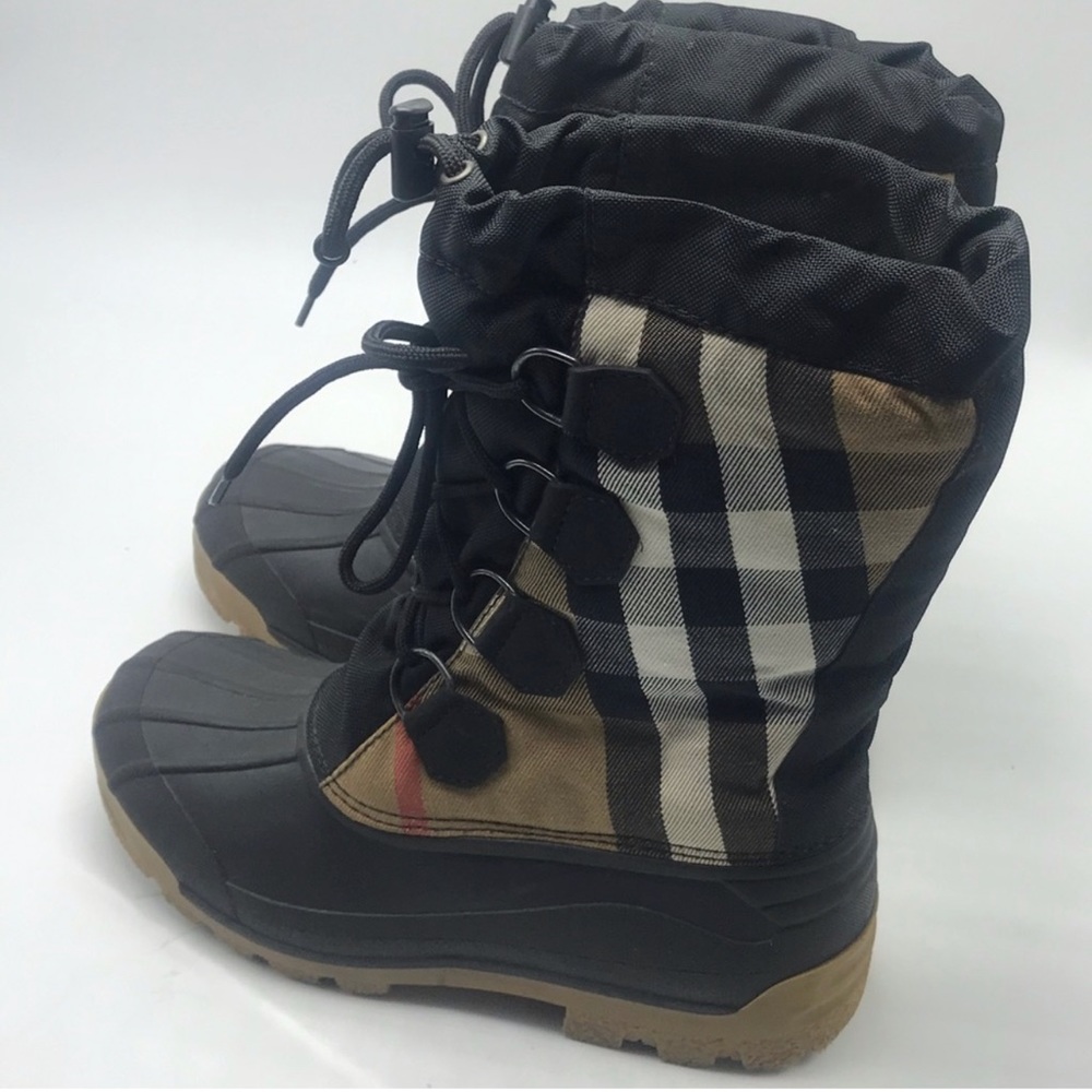 Burberry Plaid Nova Check Lace Up Snow Boots 37/38